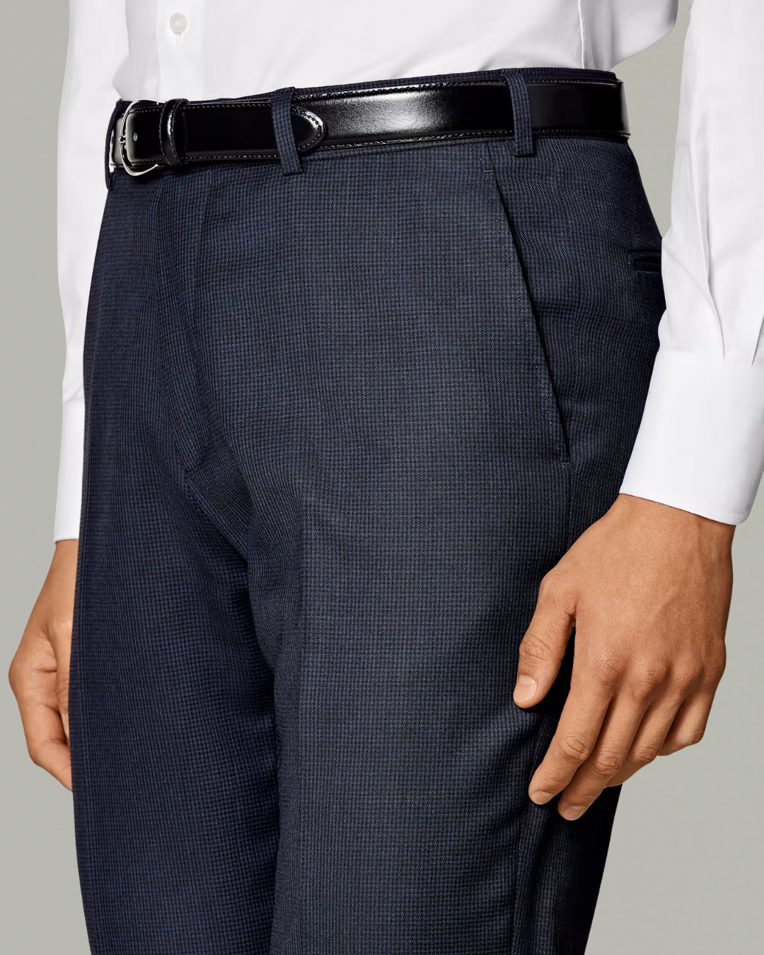 tailor-made suit navy