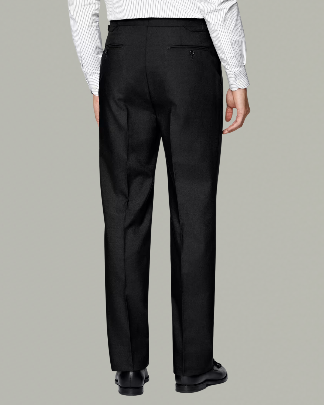 tailor-made suit black