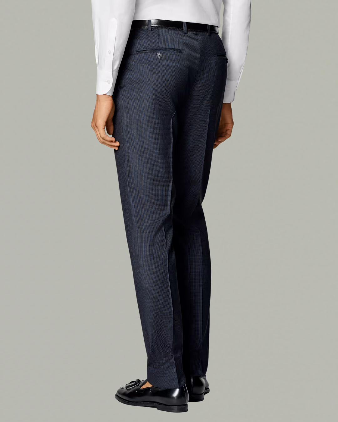 tailor-made suit navy